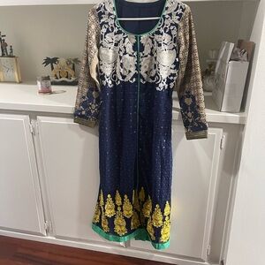 STYLUS Navy and Gold Floral Long Sleeve Dress